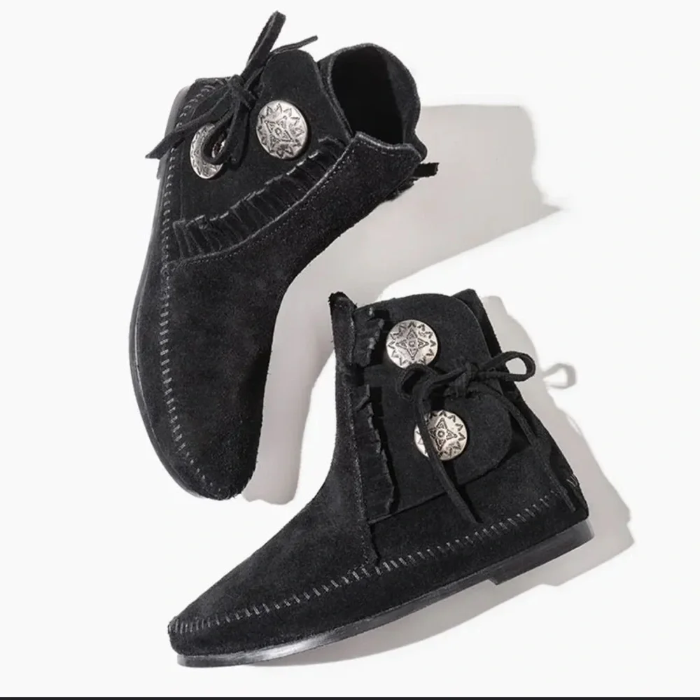 Minnetonka Black suede leather Moccasins with Decorative silver Buttons - Picture 2 of 12